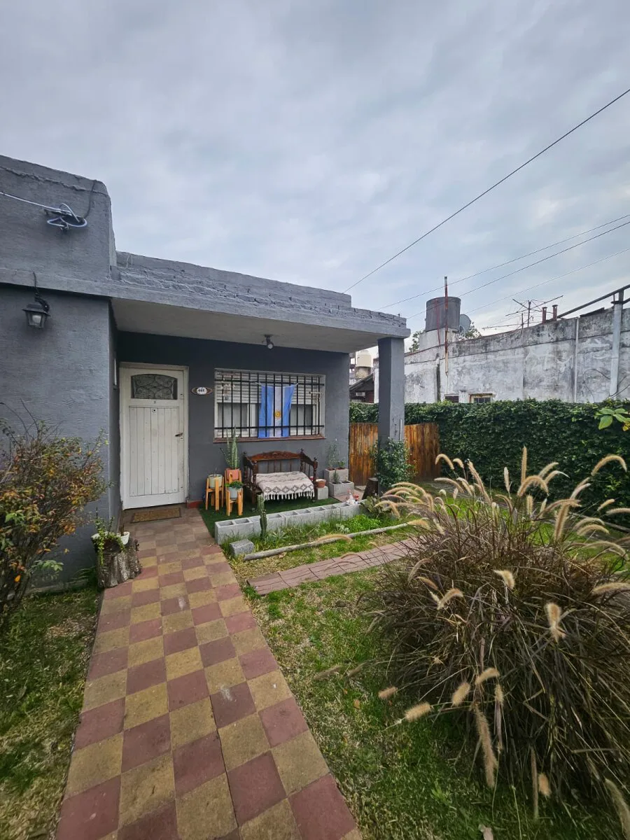 HERMOSA CASA 3AMB EN VENTA EN VILLA TESEI foto 2