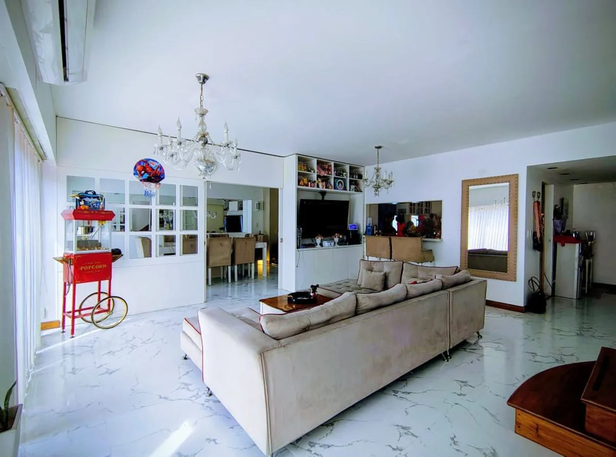 VENTA DUPLEX 5 AMBIENTES CON BALCON PUERTO MADERO foto 3