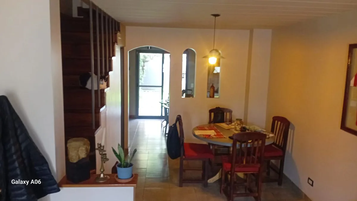 VENTA IMPECABLE DUPLEX 3 AMB. EN ARCOS DEL OESTE foto 2