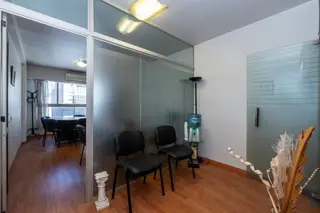 OFICINA ,U$S 37.000.-, TRIBUNALES/URUGUAY 200,IMPECABLE foto 5
