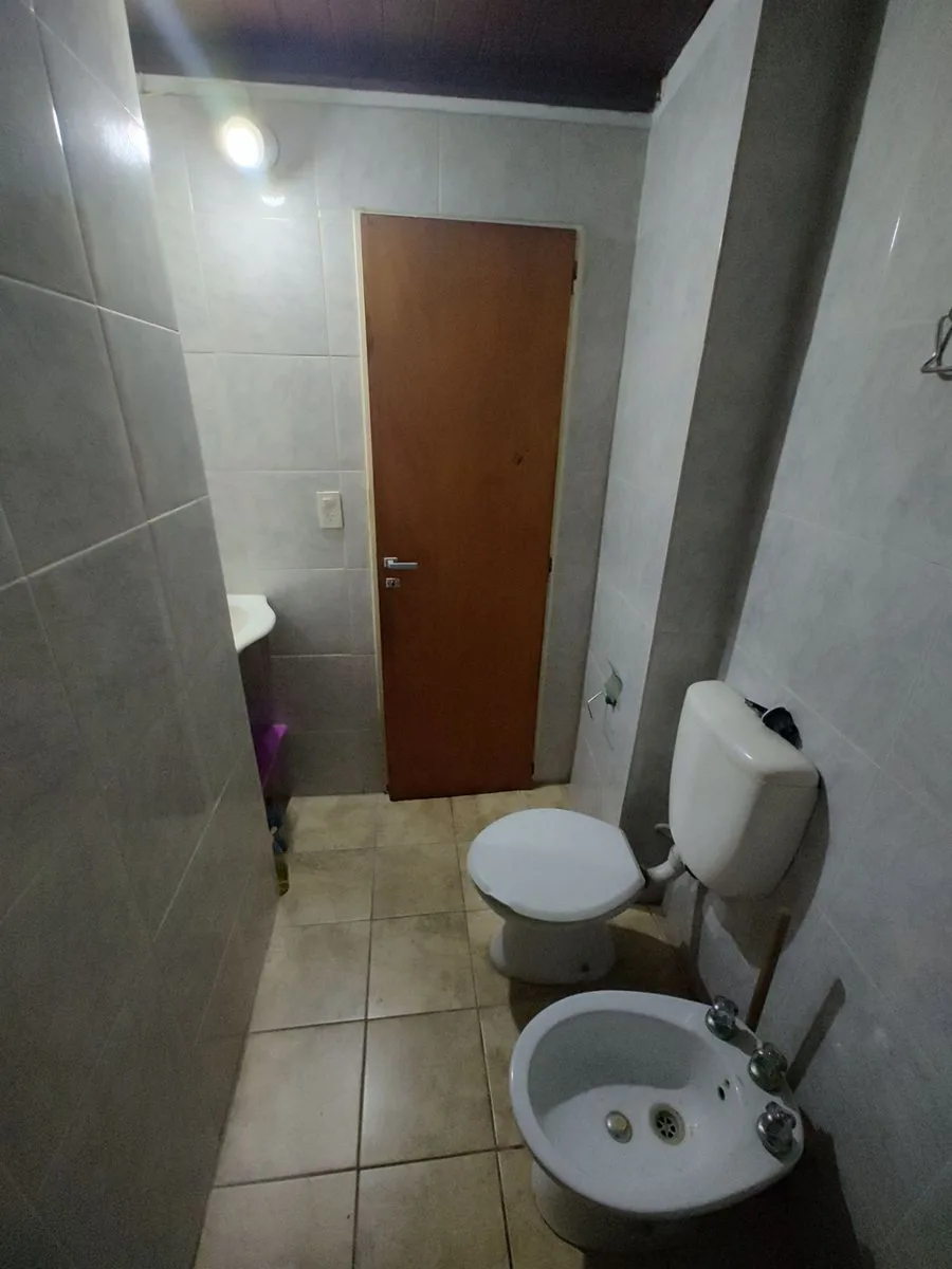 VENTA PH MONOAMBIENTE MORON, APTO CREDITO! foto 5