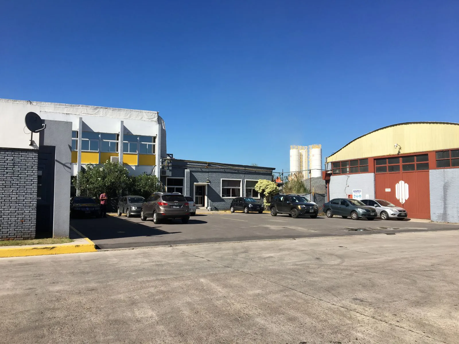 Depósito en alquiler 1700 m2 Acceso Oeste Luján foto 5