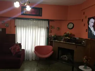 Solido E Impecable PH de 5amb. en Planta Alta foto 3