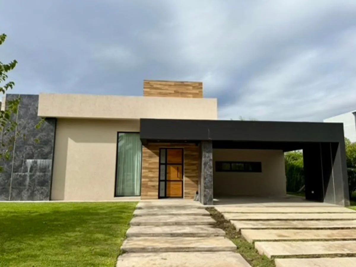 Venta Casa 4 ambientes al lago Country Santa Rita foto 2