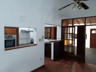 Excelente Casa en Zona Céntrica de Zárate foto 3