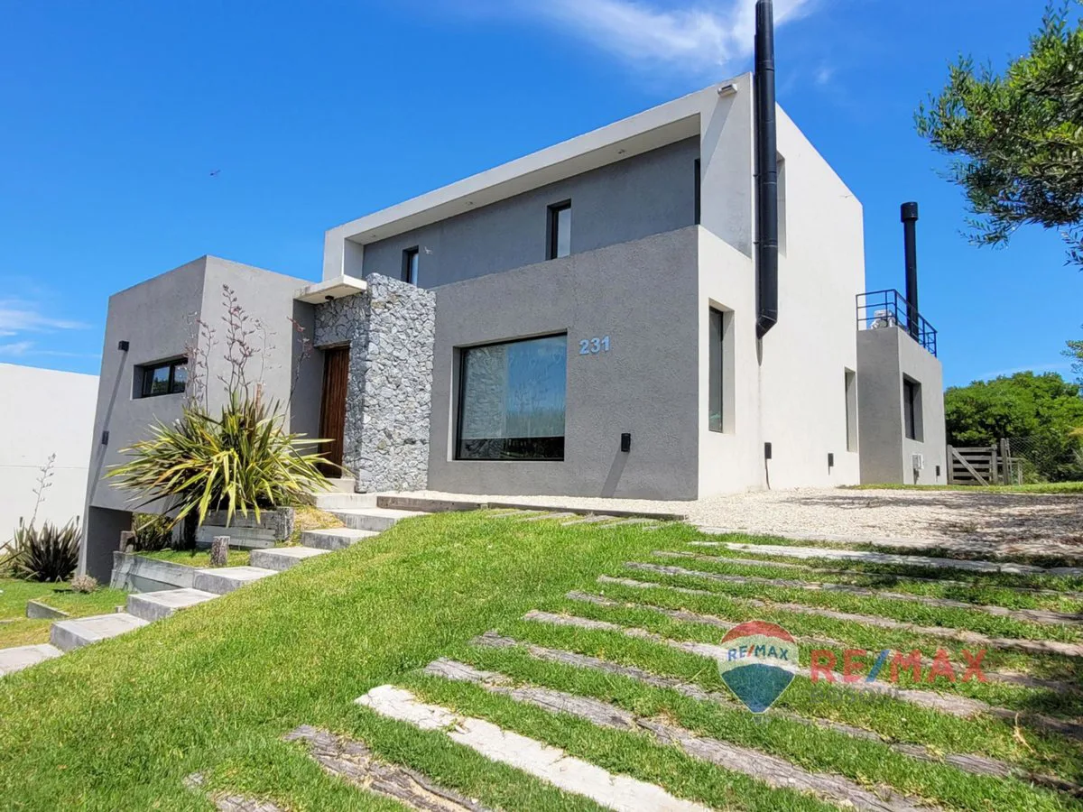 VENTA CASA COSTA ESMERALDA RESIDENCIAL II GAS NAT foto 2