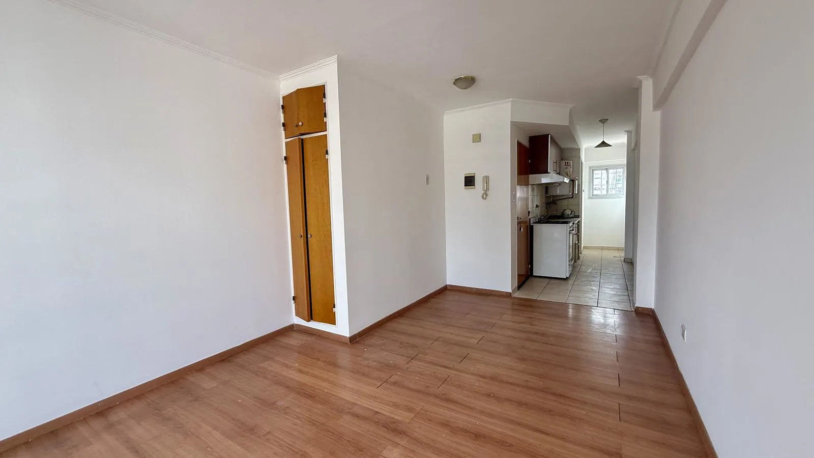Montevideo 1500 - Departamento monoambiente en alquiler - Rosario foto 5