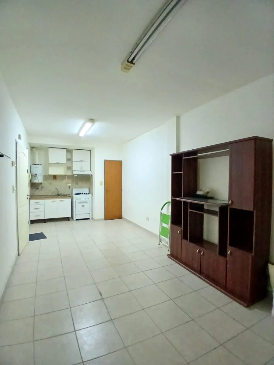 Se vende un departamento monoambiente al frente - San Cristobal APTO CREDITO!! foto 4