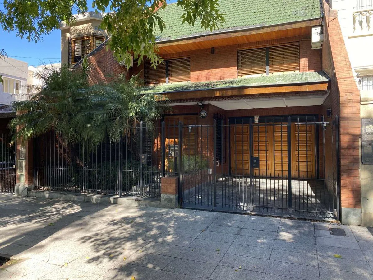 VENTA 6 AMB V. PUEYRREDÓN PILETA QUINCHO DOS COCH foto 2