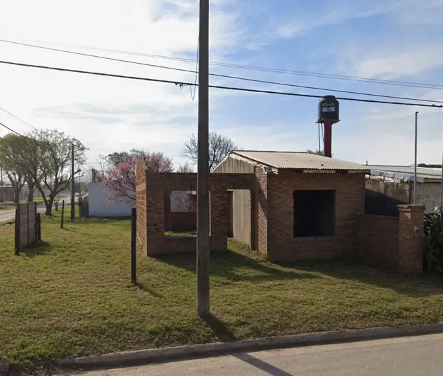 VENTA TERRENO CON CONSTRUCCION A TERMINAR