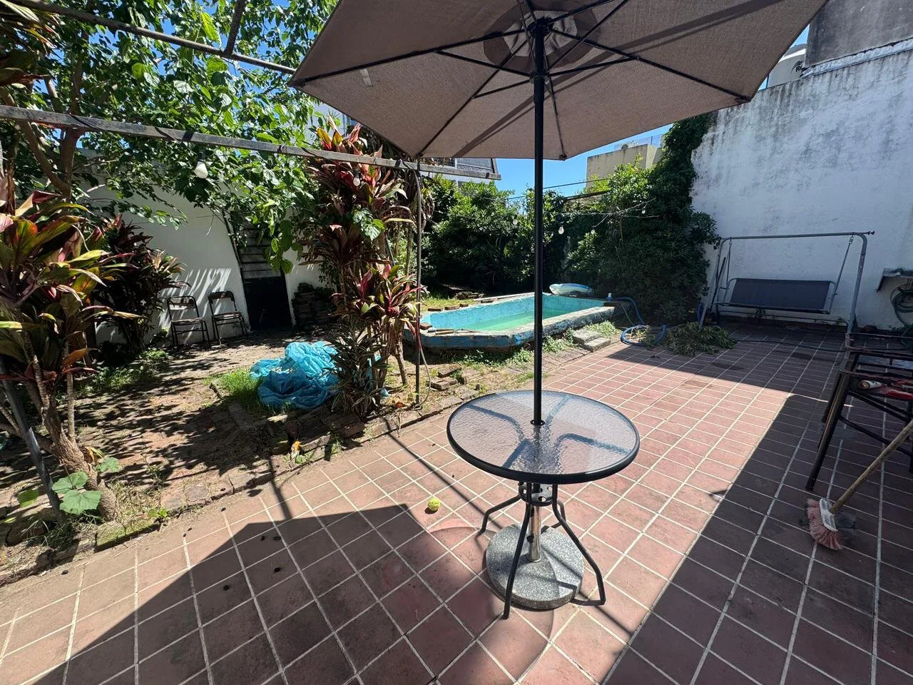 CASA 3 AMBIENTES CON PATIO A LA VENTA EN VILLA LUZURIAGA - APTO CREDITO foto 4