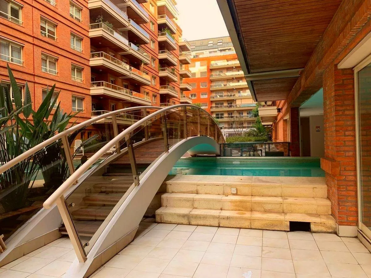 RENOVADO Y EXCELENTE 3AMB c/ Balcon Aterrazado en Edifiicio de categoria con AMENITIES- PUERTO MADERO foto 2