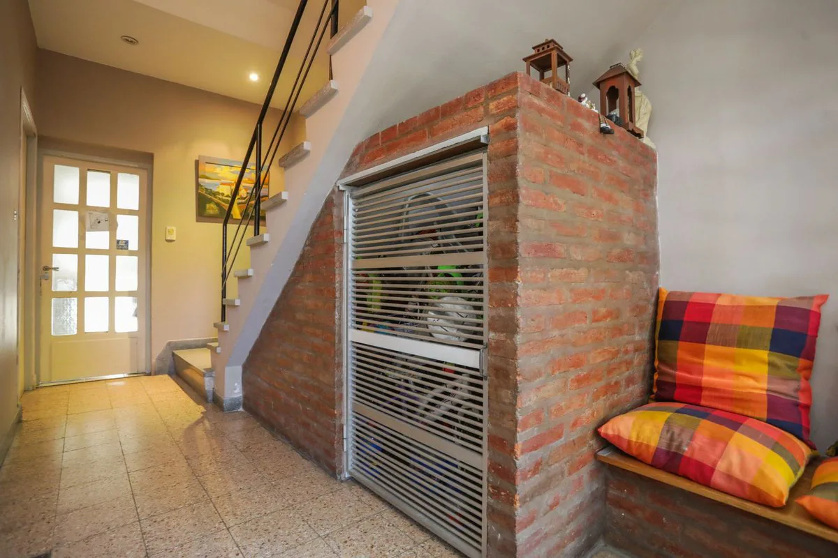 Venta Hermoso PH 4 amb con terraza en Agronomia foto 3