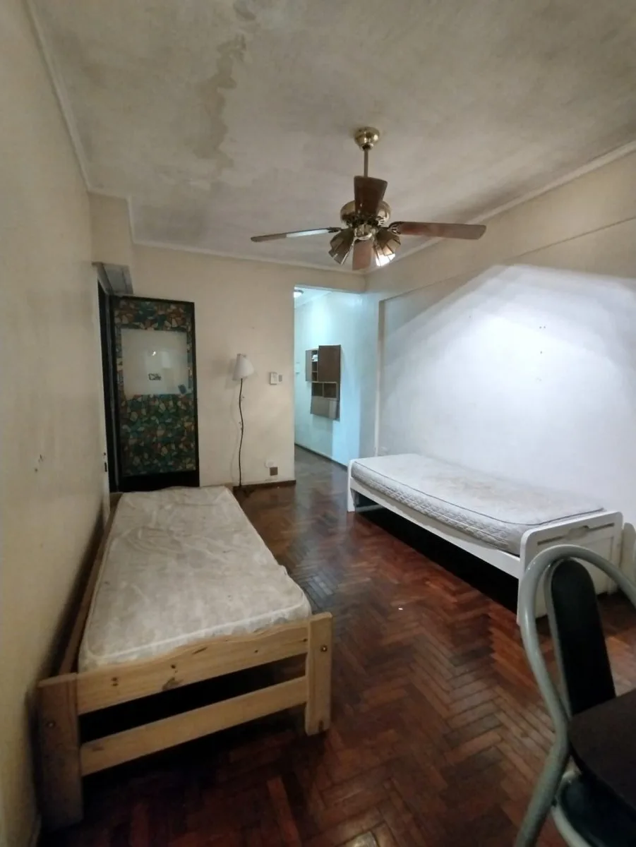 Se Alquila un Departamento de 2 Ambientes sin muebles - Monserrat foto 5