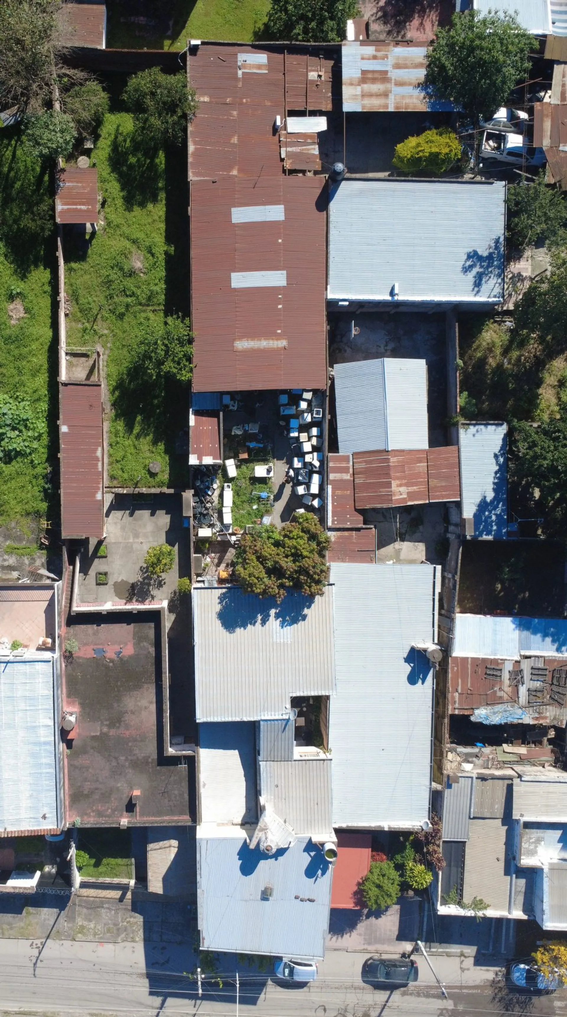 SE VENDE PROPIEDAD A REFACCIONAR 544M2 -VILLA ALEM foto 3