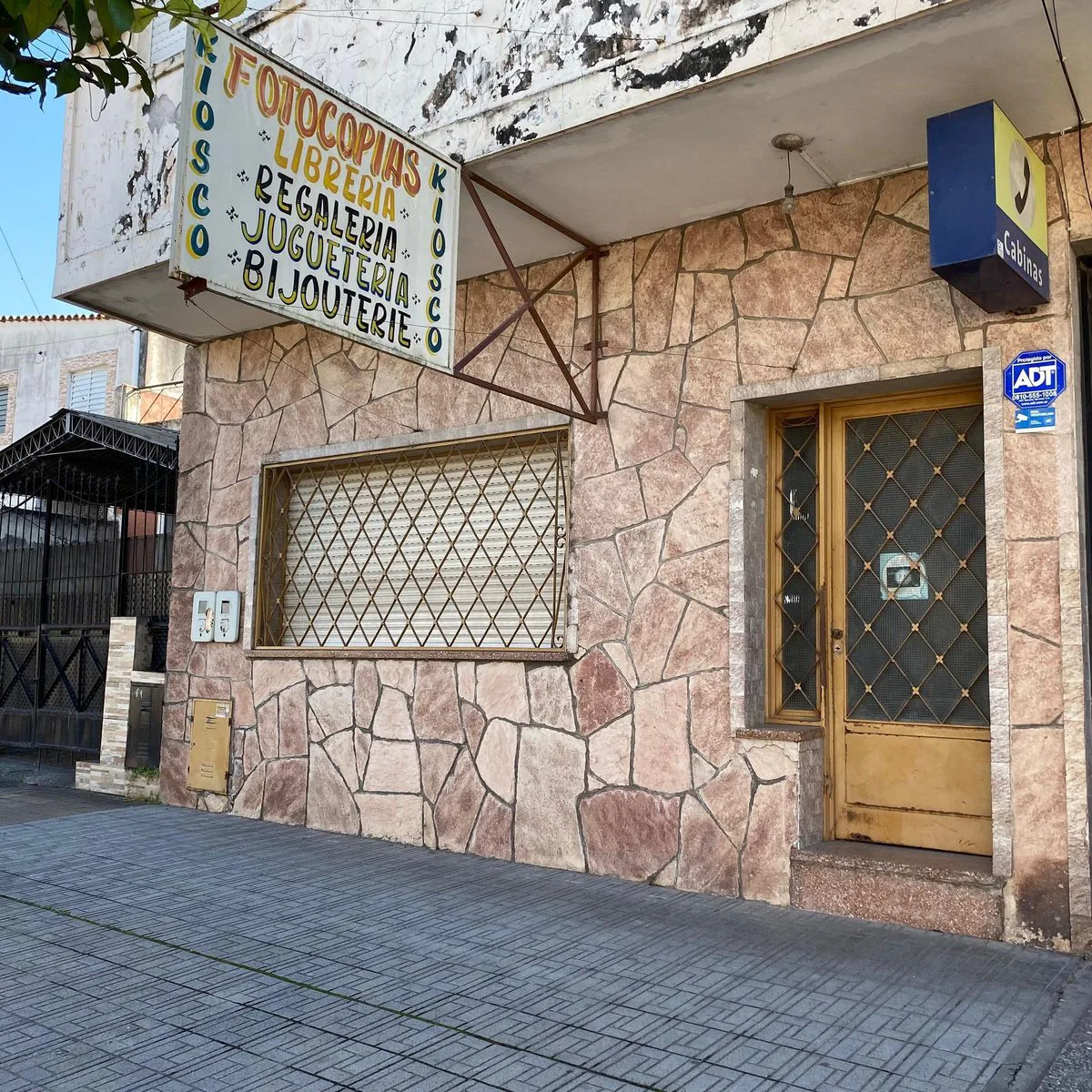 SE VENDE PROPIEDAD A REFACCIONAR 544M2 -VILLA ALEM foto 5