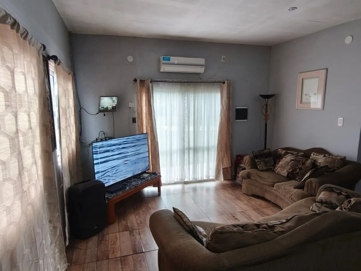 Oportunidad, Casa y 1200m² de parque. foto 5