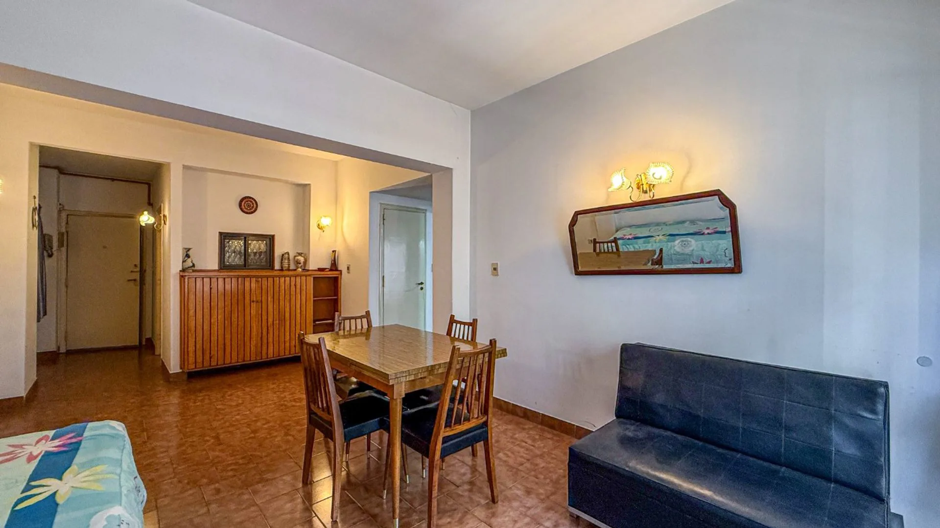 VENTA DEPARTAMENTO DE 2 AMB CENTRO BALCON FRENTE foto 4