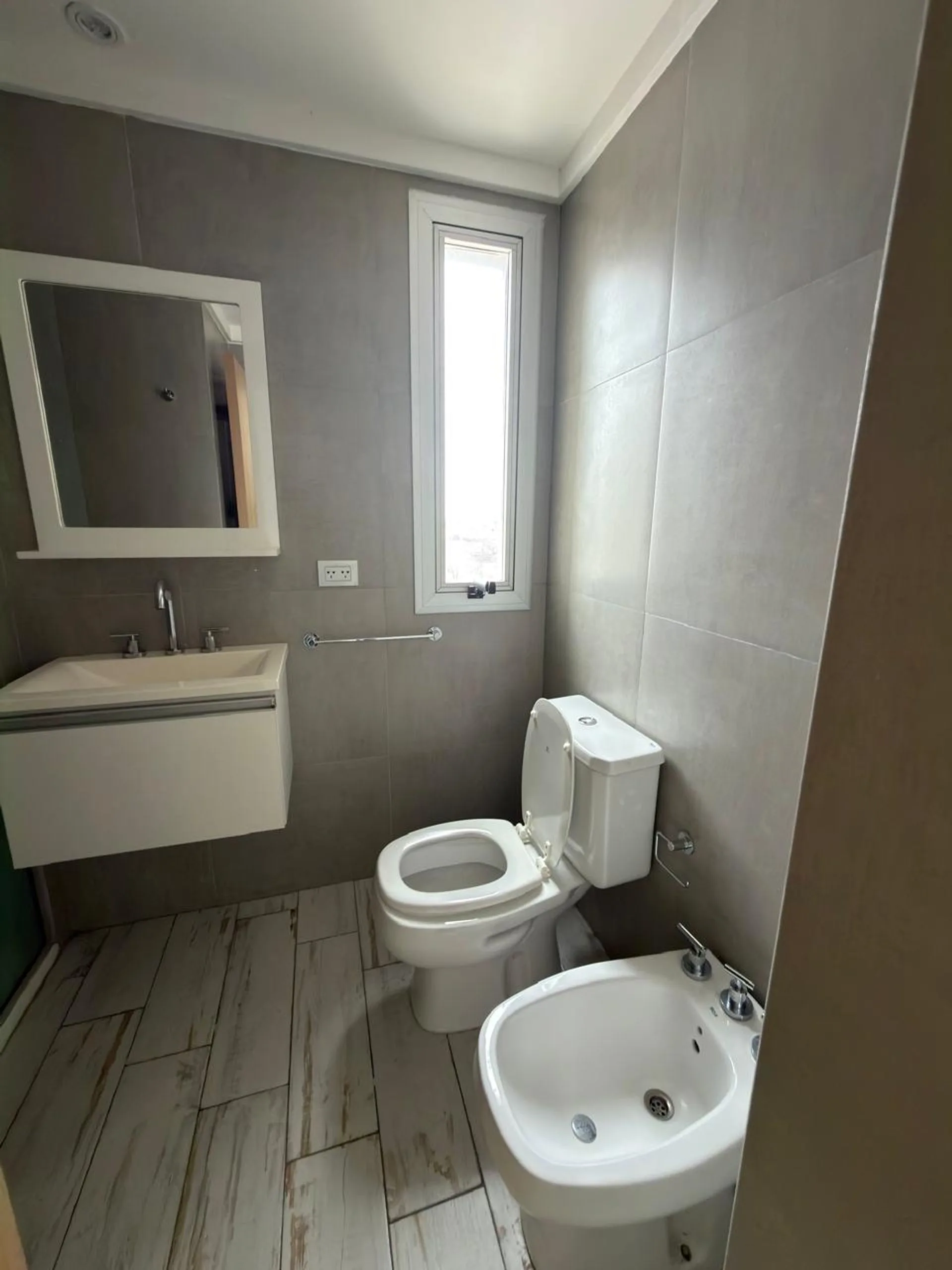 VENTA MONOAMBIENTE- SAN LORENZO foto 4