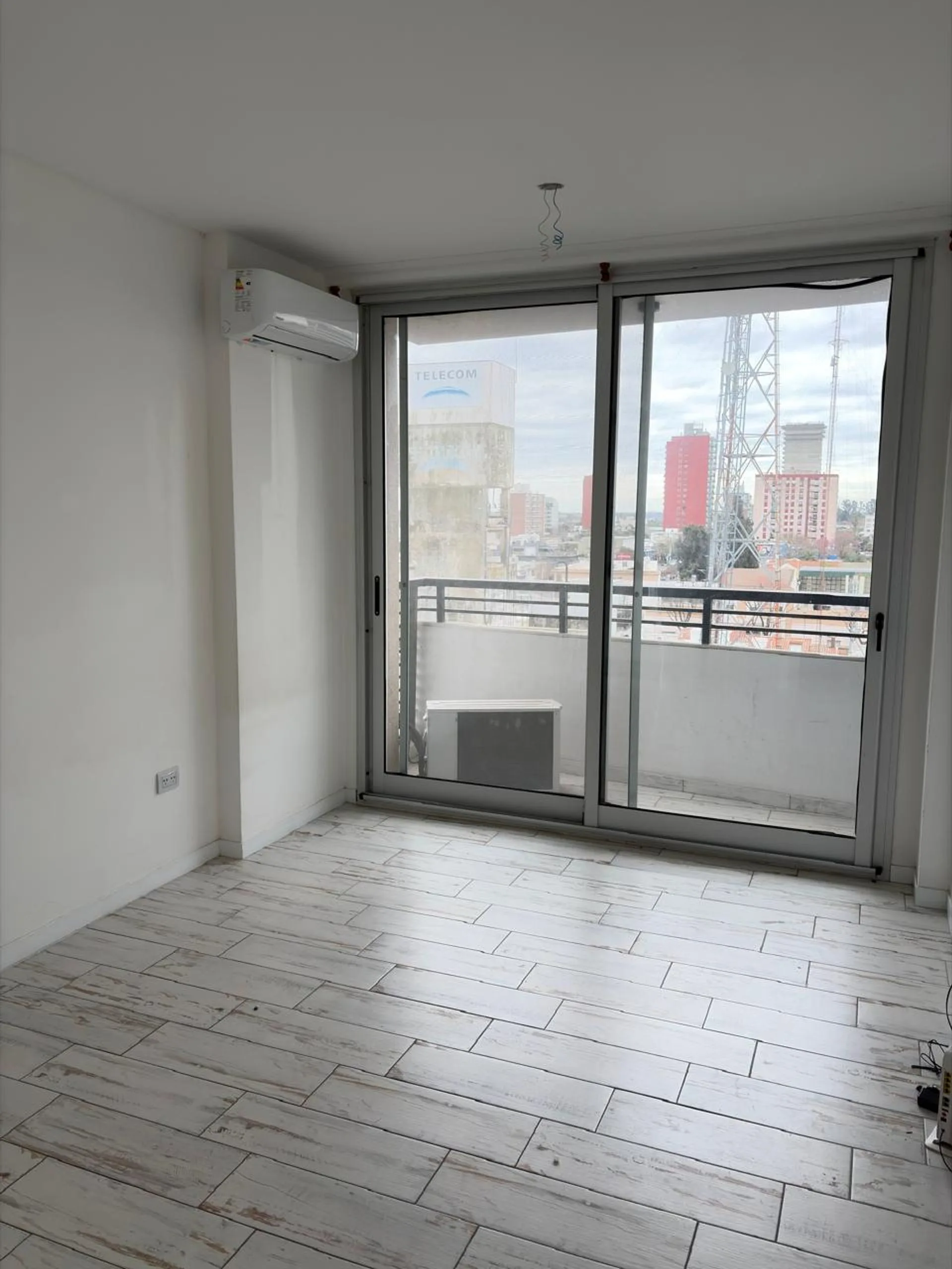 VENTA MONOAMBIENTE- SAN LORENZO foto 5