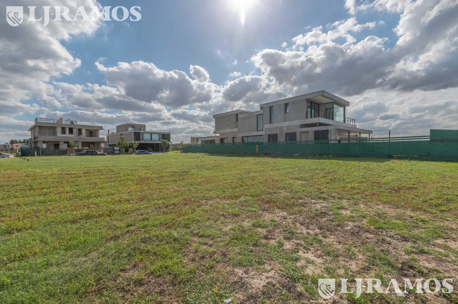 Lote sobre lago central en venta, en Los Puentes - Nordelta foto 5