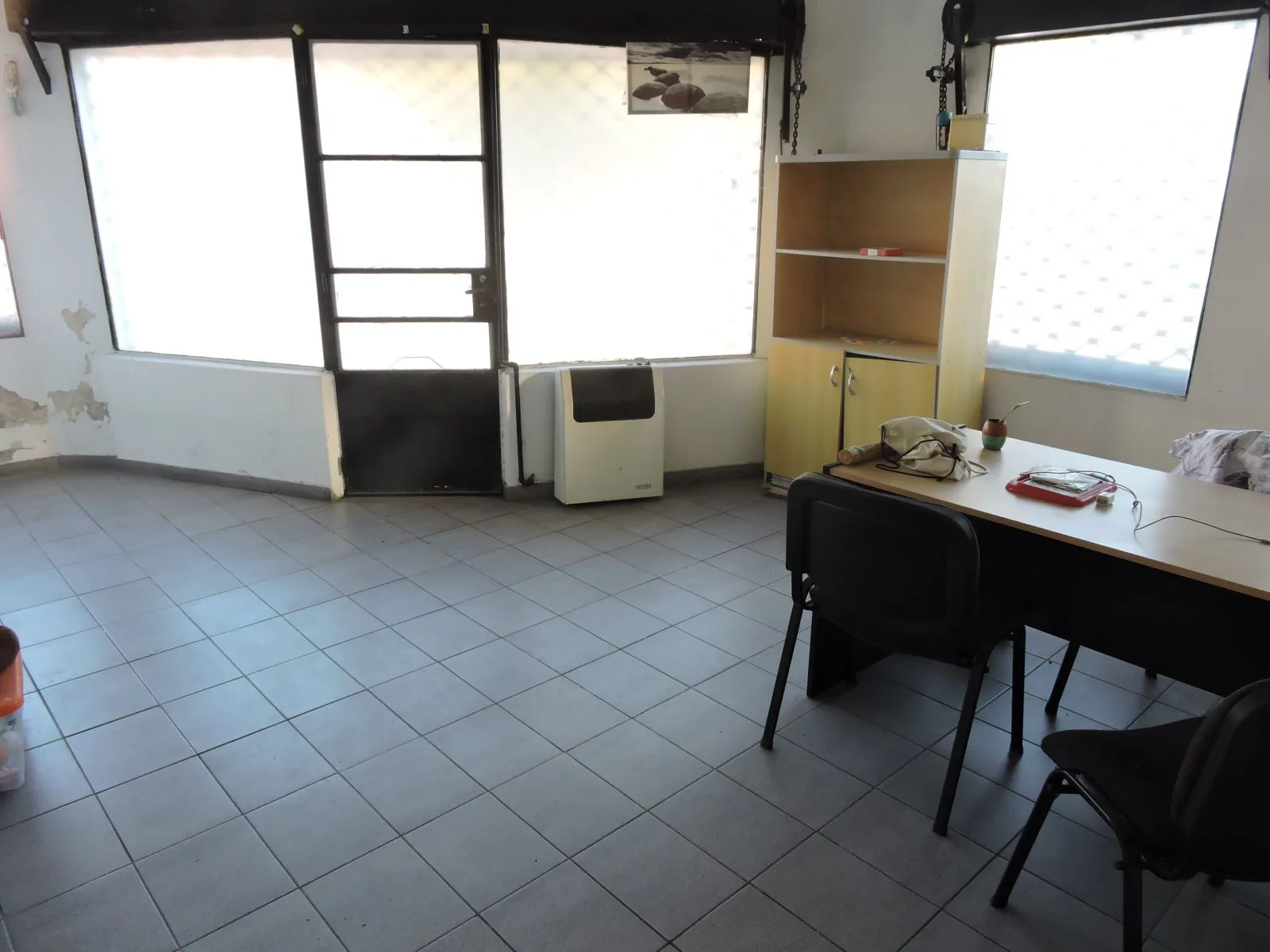VENTA CASA CON LOCALES EN MORON foto 3