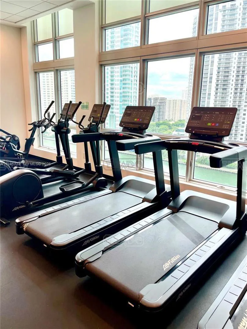 300 S Biscayne Blvd # 1803 300 foto 3