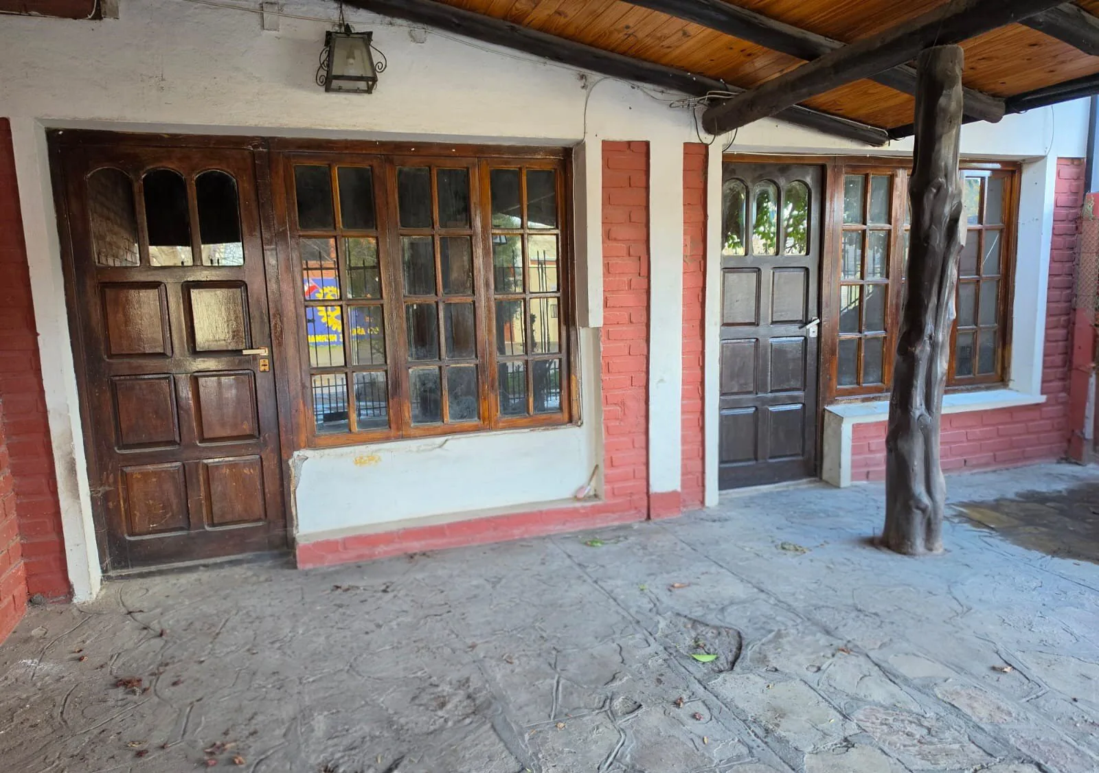 EXCEPCIONAL DUPLEX DE 4 DORMITORIOS PRÓXIMO AL CENTRO DE ESQUEL CHUBUT foto 2