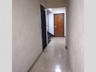Departamento en Venta en Flores 3 ambientes 53m2 + lavadero separado cubierto, lateral - Ramón Falcón 2600 foto 2
