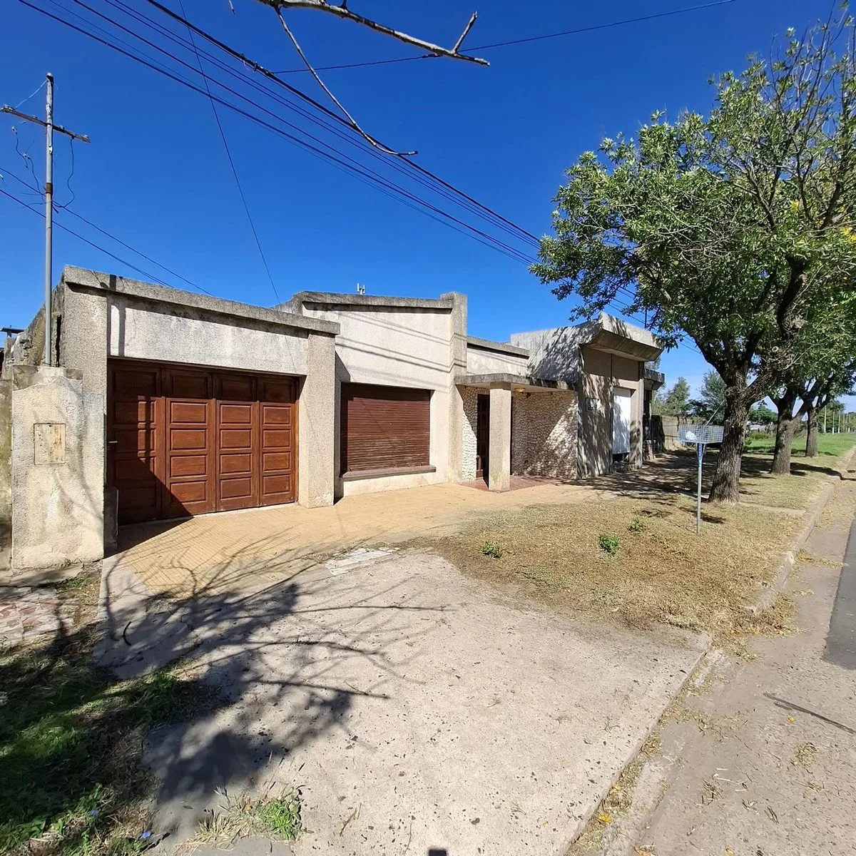 VENTA EXCELENTE 2 PROPIEDADES A RECICLAR EN CARMEN foto 3