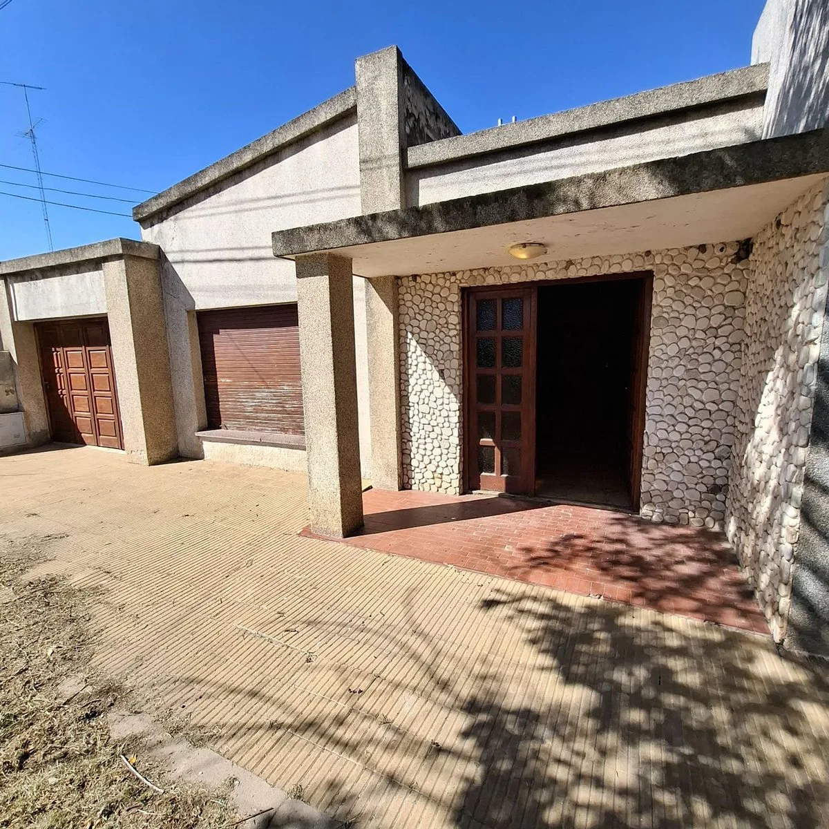 VENTA EXCELENTE 2 PROPIEDADES A RECICLAR EN CARMEN foto 4