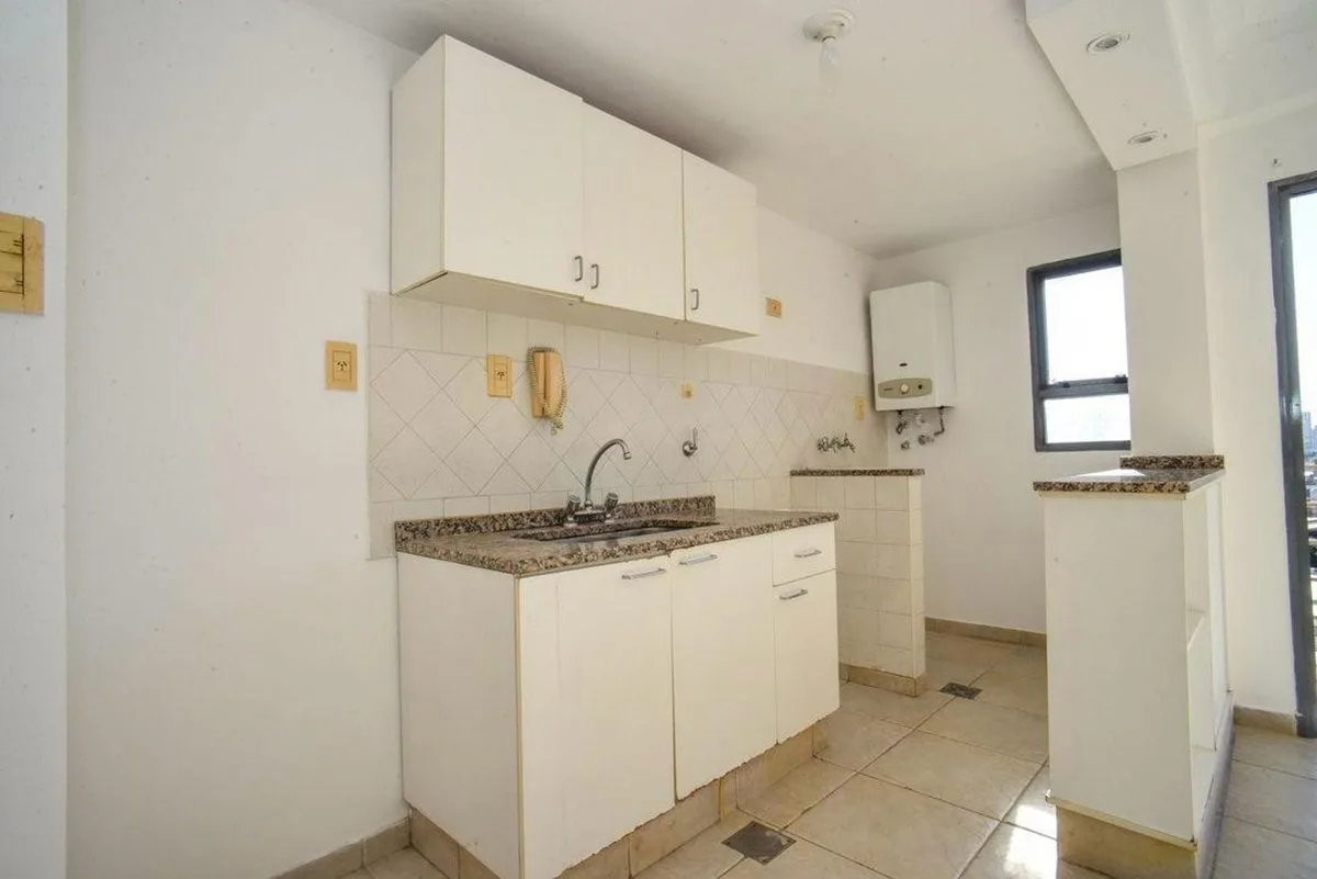 VENTA DPTO 1 DORM Y COCHERA ZONA LEGISLATURA foto 4