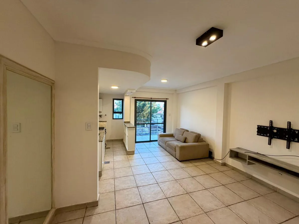 VENTA DPTO 1 DORM Y COCHERA ZONA LEGISLATURA foto 5