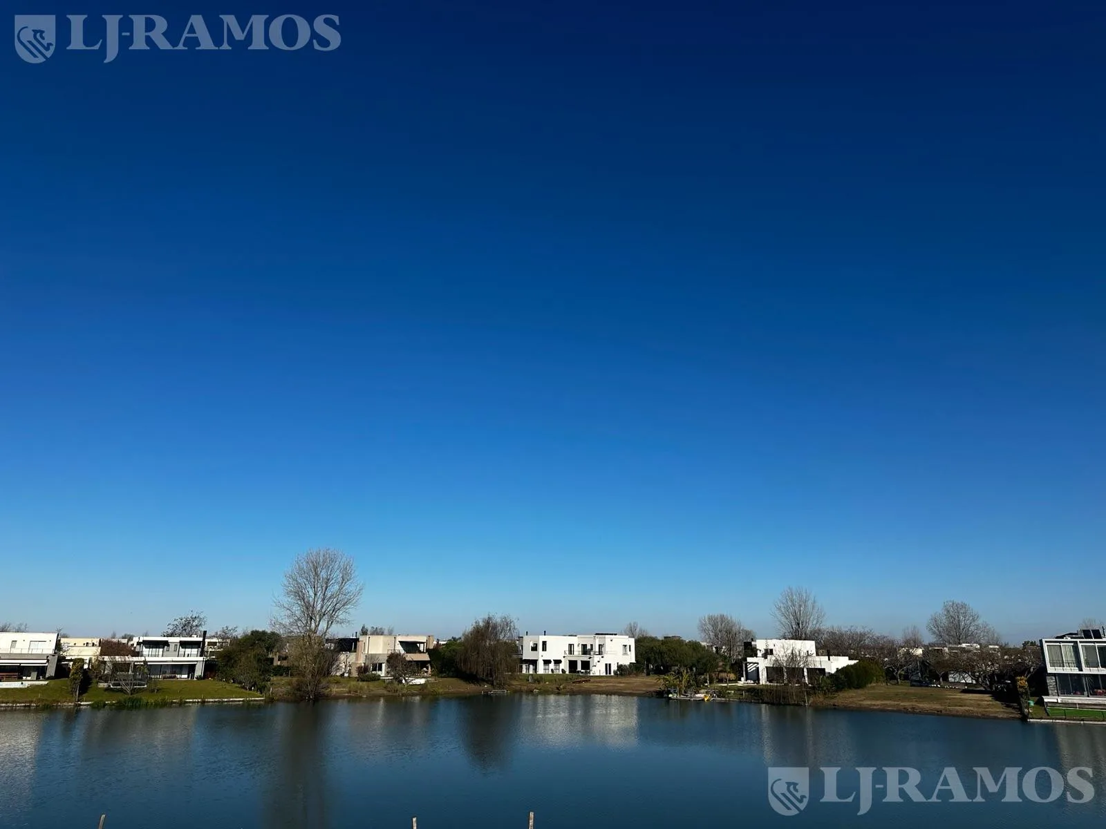 Casa en Venta a Estrenar AL LAGO Canton Norte PG foto 2