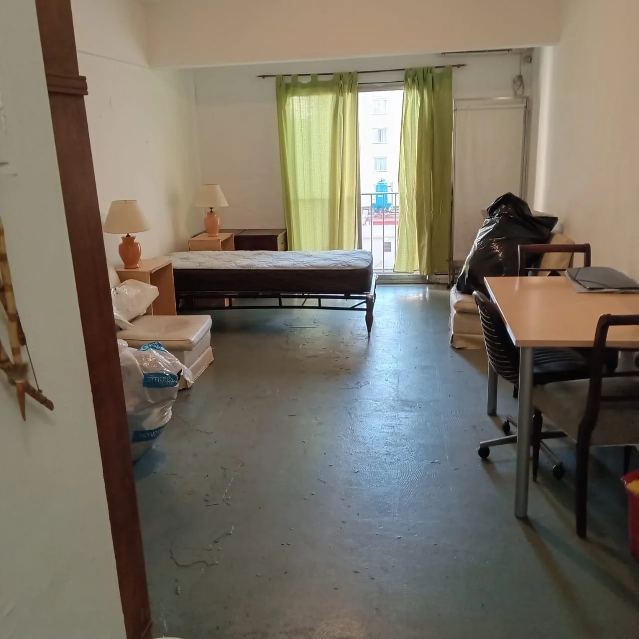 Se vende un departamento monoambiente luminoso - Retiro foto 2