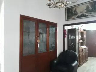 Excelente CASA 5 amb. A la venta en LANUS O. A 400 MTS. de Av. H. Yrigoyen. foto 4