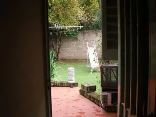 Casa 3 dormitorios, quincho y alarma. Barrio Gráfico foto 3