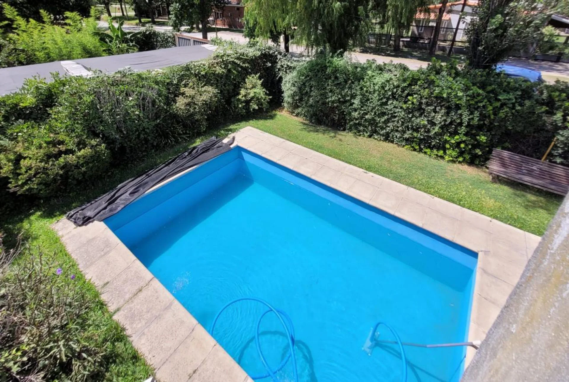 VENTA CASA 3 DORMITORIOS CON PILETA FUNES foto 2