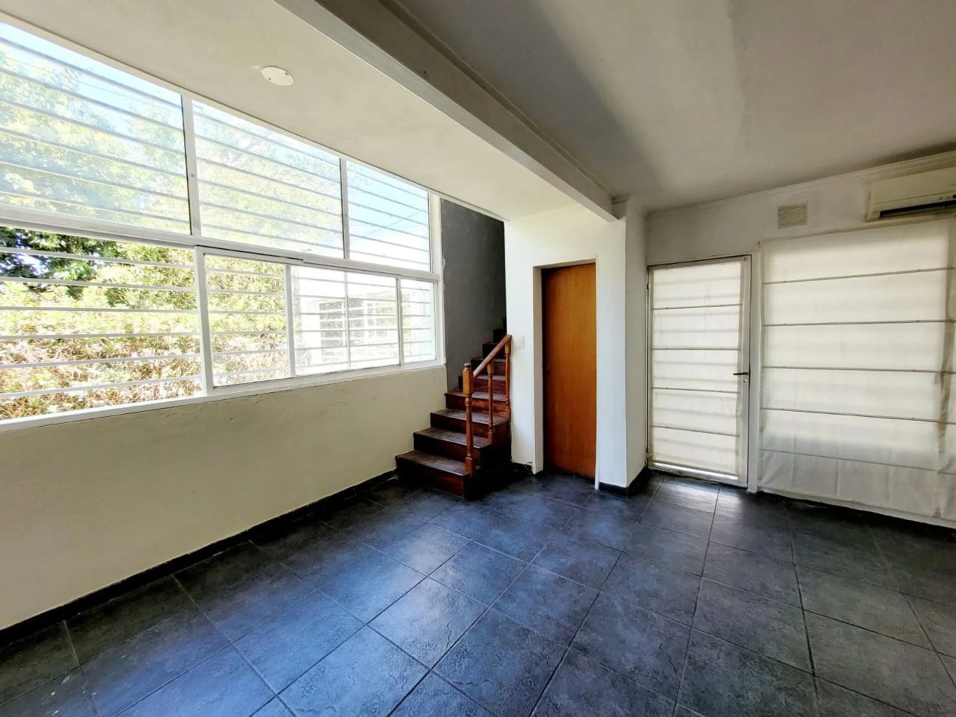VENTA CASA 3 DORMITORIOS CON PILETA FUNES foto 5