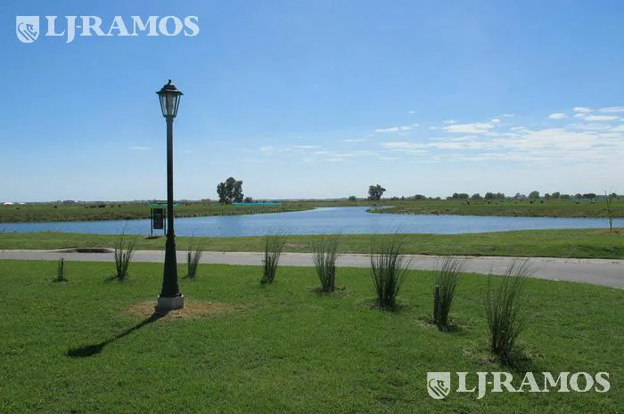 A LAGUNA. AREA 5, SAN MATIAS foto 2