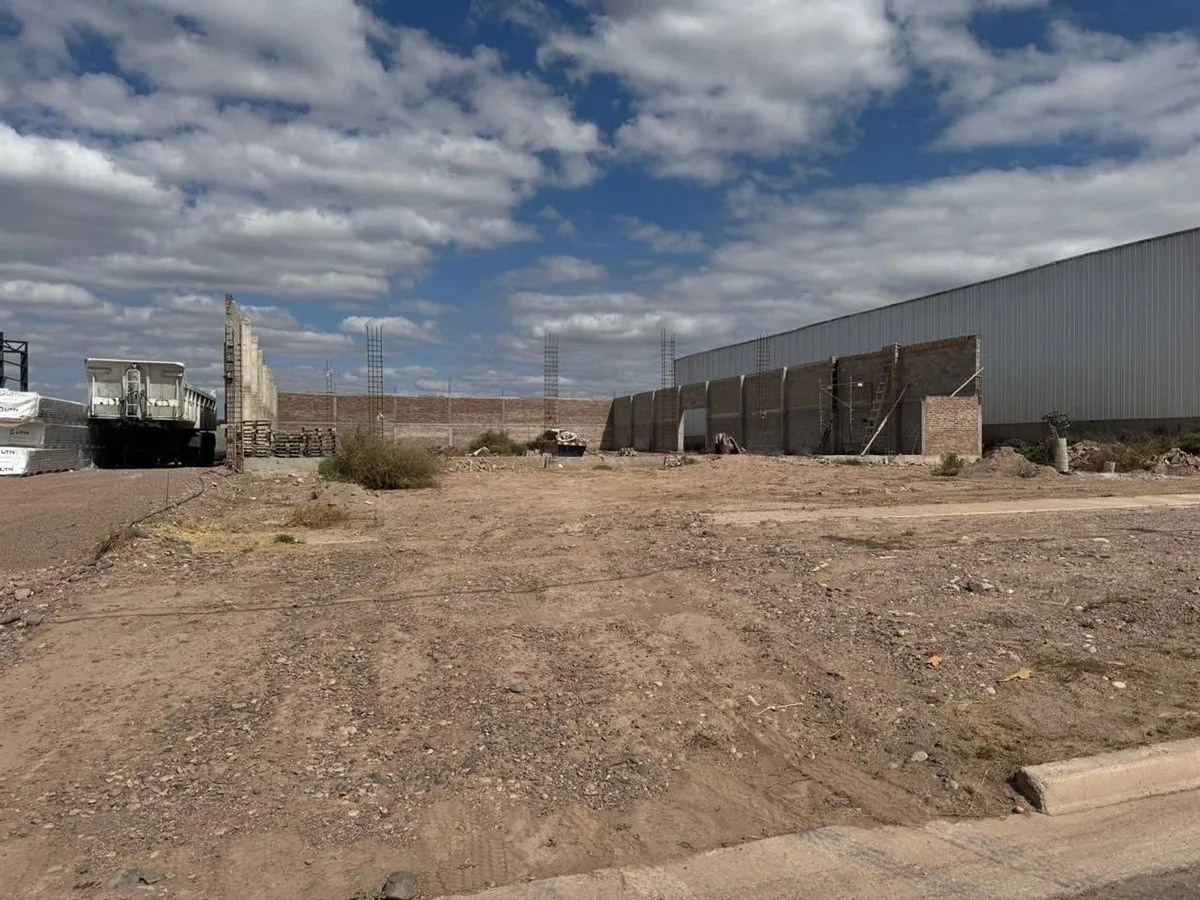 VENTA TERRENO CON ESTRUCTURA, PARQUE INDUSTRIAL foto 4