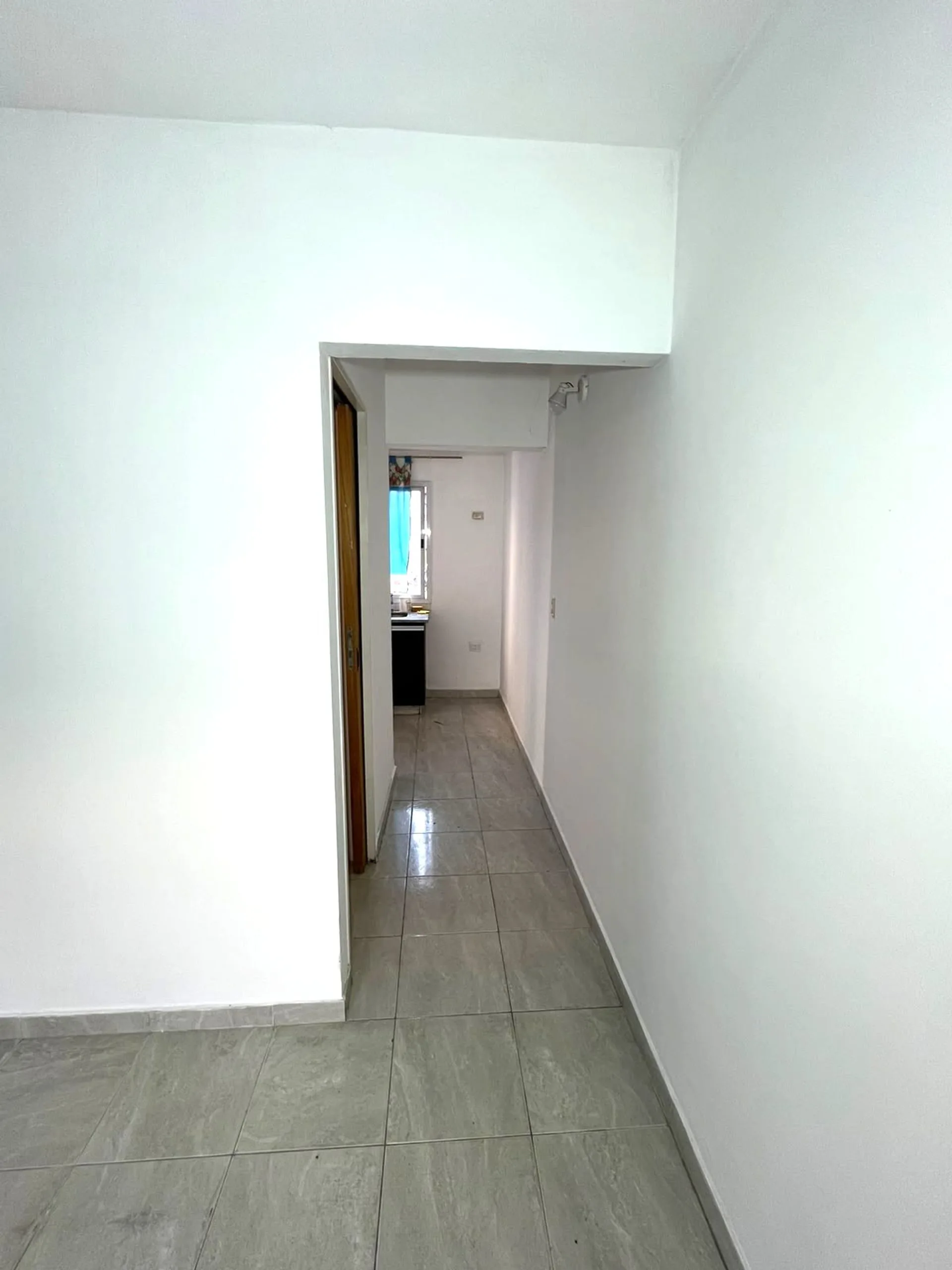VENTA MONOAMBIENTE PATIO ESPACIO GUARDACOCHE MORON foto 5