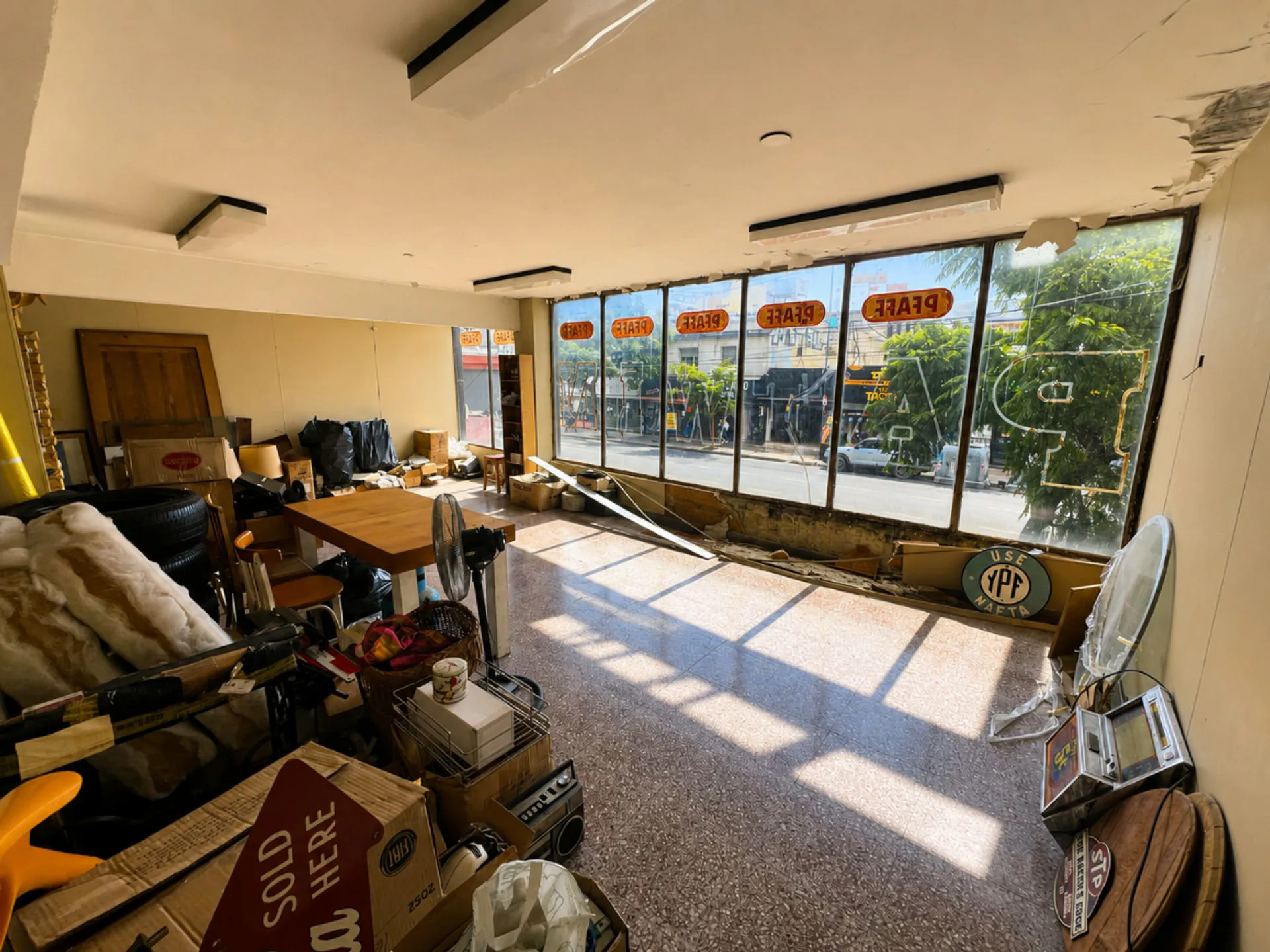 Venta Local Comercial Sobre Av. Corrientes foto 4