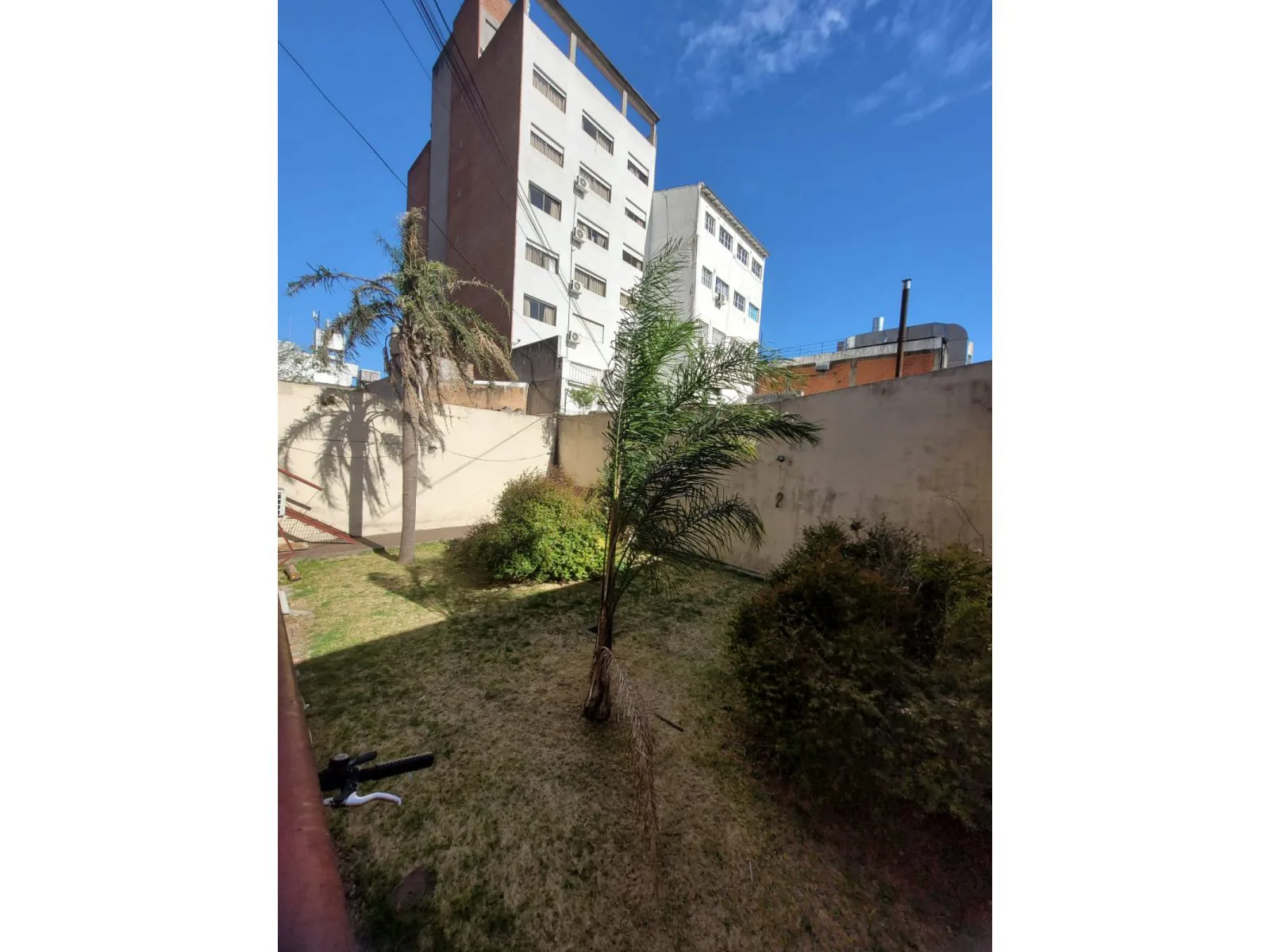 Departamento en Venta 5 Ambientes en Morón centro. foto 5