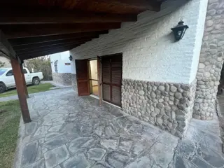 Alquiler de Casa en Country Las Lajas, General Rodríguez foto 1