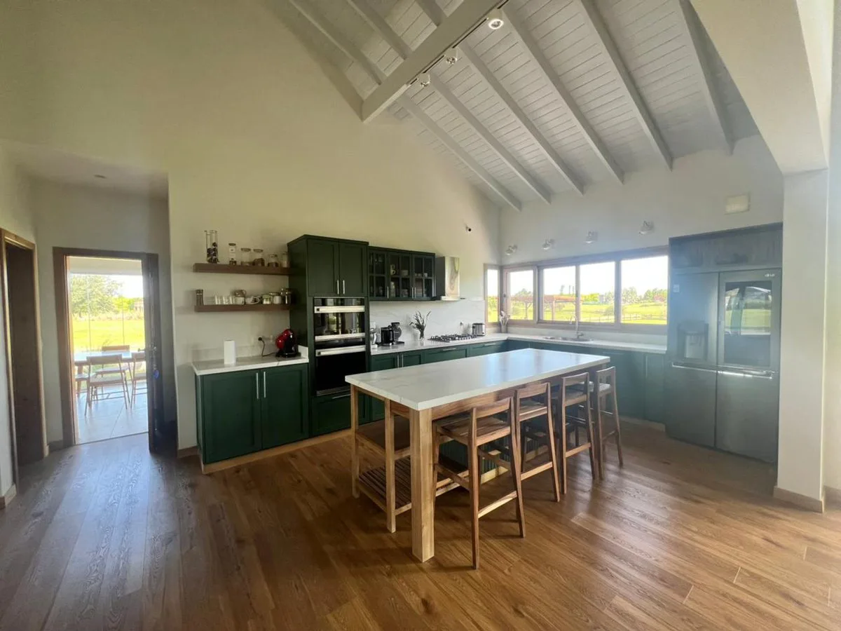 VENTA CASA CON VISTA AL LAGO , CHACRAS DE LA CRUZ foto 2