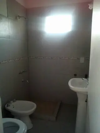 CASA EN ALQUILER EN PILAR , VILLA ROSA.- foto 4