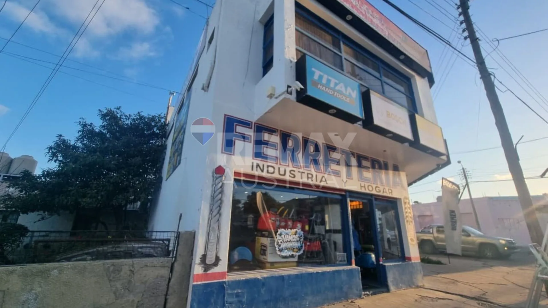 LOCAL + TALLER/DEPOSITO foto 3