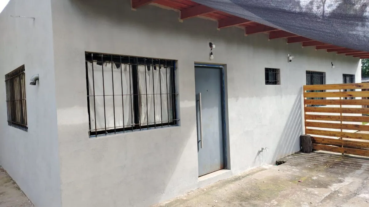 VENTA CASA 3 AMBIENTES-ALEJANDRO KORN-CON COCHERA foto 2