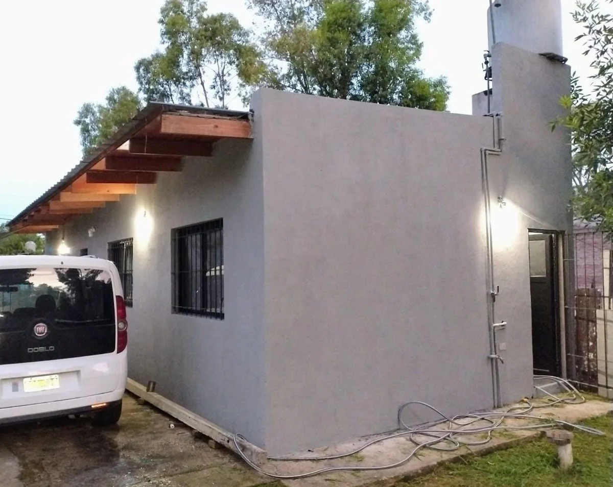 VENTA CASA 3 AMBIENTES-ALEJANDRO KORN-CON COCHERA foto 3